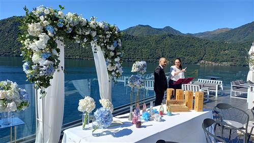 Susanna si coordina con il testimone Il Giardinetto di Pettensco (NO) lago d'Orta