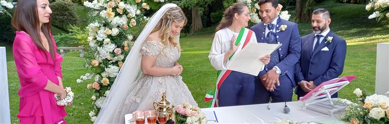 Ill momento della lettura degli atti durante un rito civile